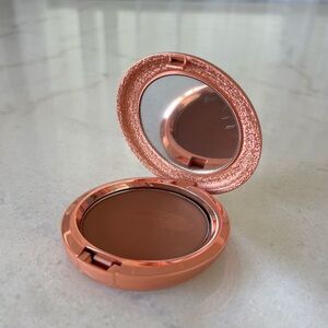 Matte “RICHER GOLDEN” MAC Bronzer + Countour Powder